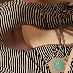 Womens shoes size 11 tan